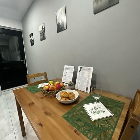 2 Bedroom Flat With Hot Tub Cardiff Ngoại thất bức ảnh